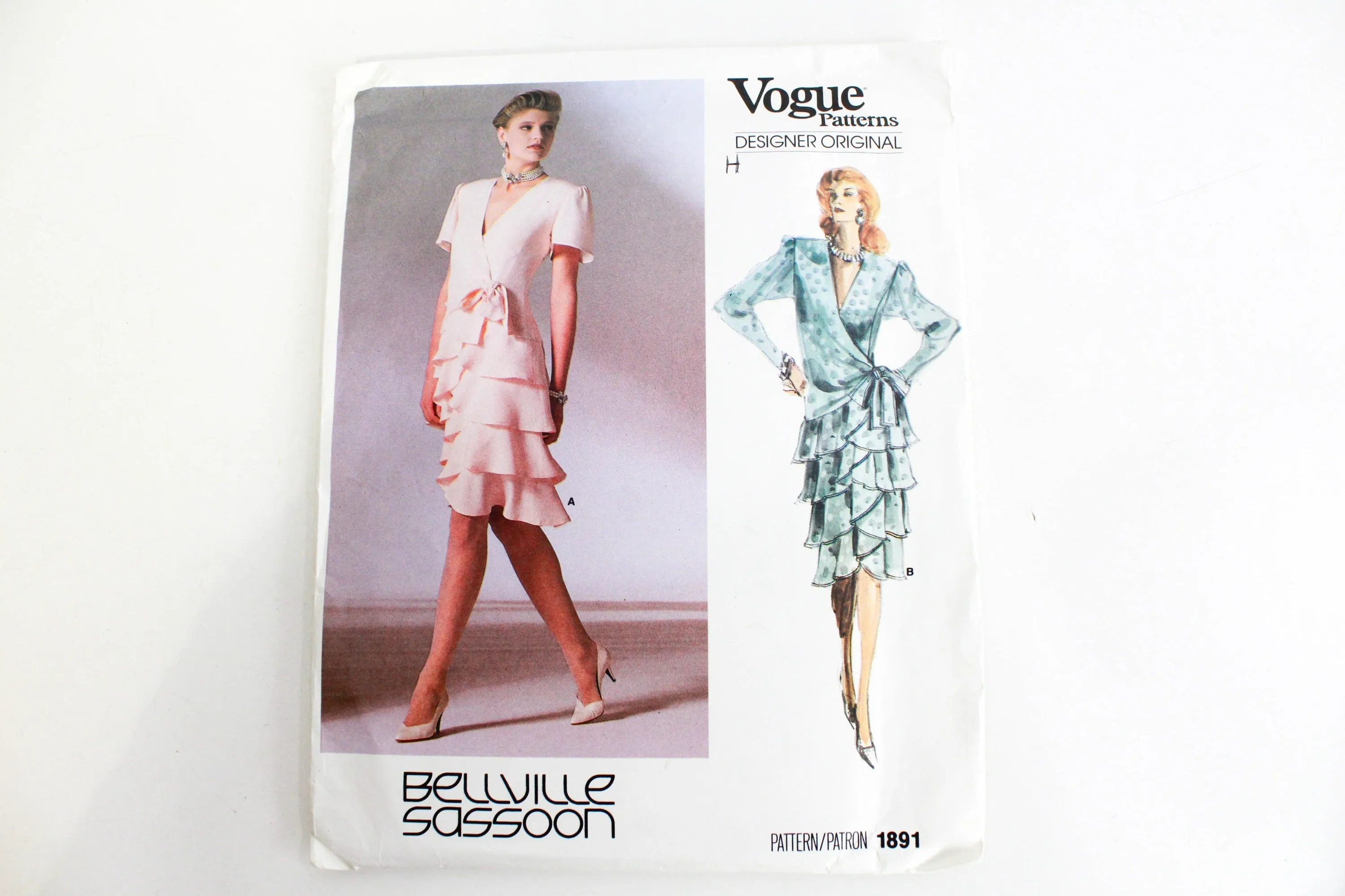 1980s Vogue Designer Original Sewing Pattern Bellville Sassoon 1891, Bust 36, Factory Folds, Uncut