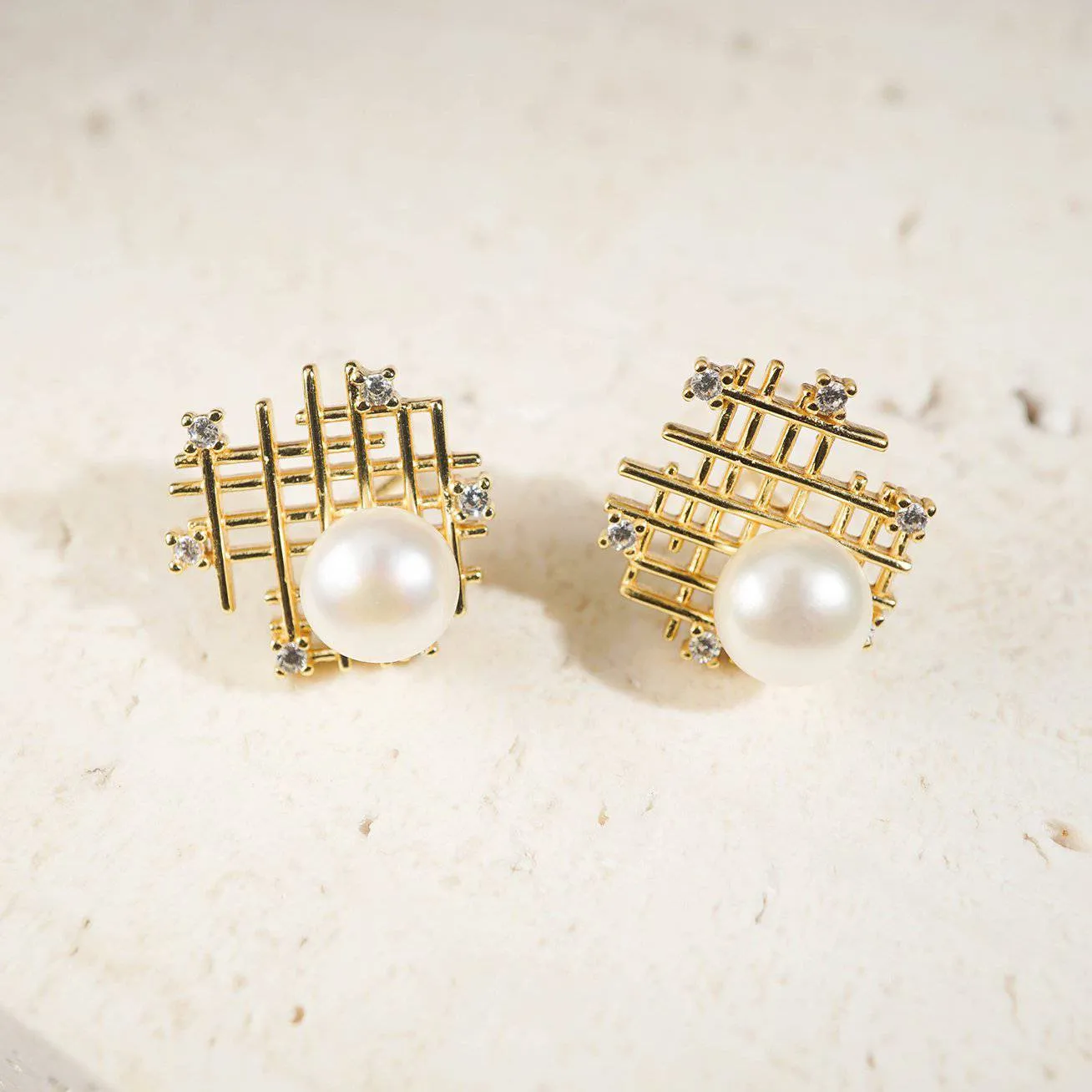 New Yorker Freshwater Pearl Earrings WE00199