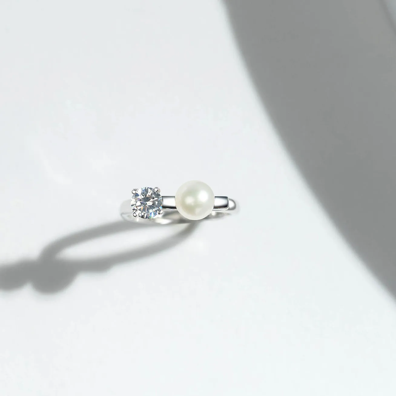 New Yorker Freshwater Pearl Ring WR00160