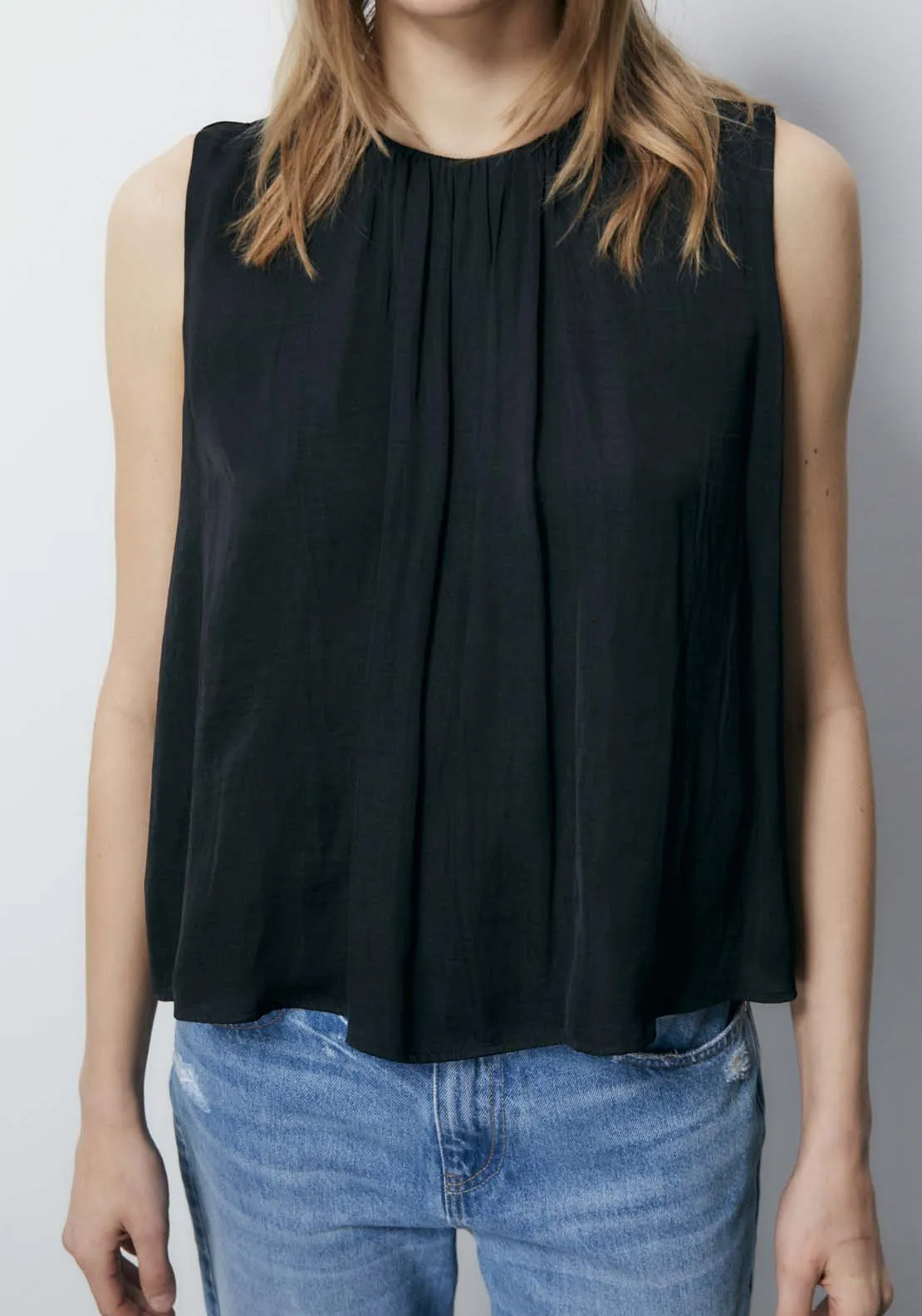 Sleeveless Fluid Pleated Top