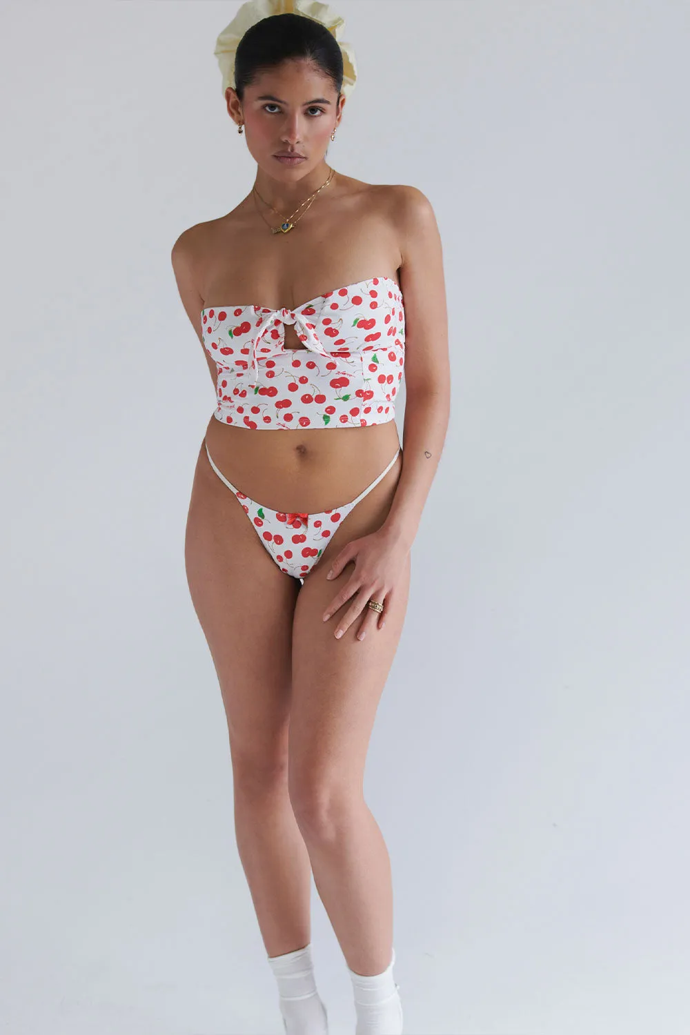 x SYDNEY SWEENEY Rocky Strapless Bikini Top - Cherry Bomb